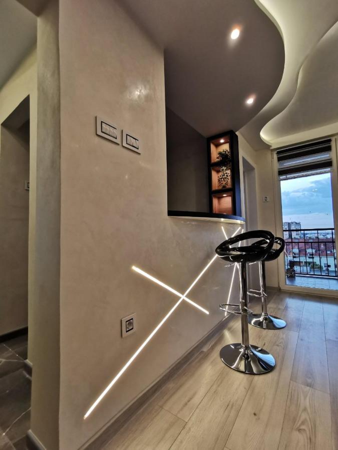 Brend New Luxurious Apartment In Downtown With Free Parking Novi Sad Exteriör bild